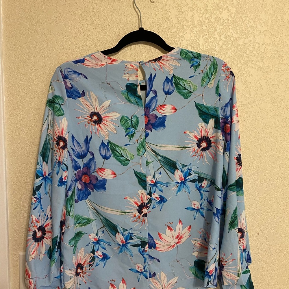 FLORAL // blouse 💐 - Picture 5 of 6